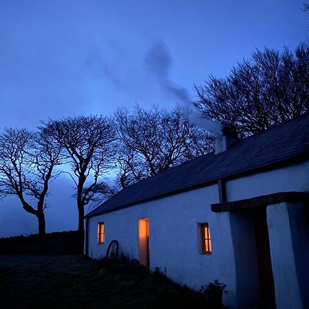 Thistle Thatch Cottage And Hot Tub - Mourne Mountains Newcastle  Ngoại thất bức ảnh