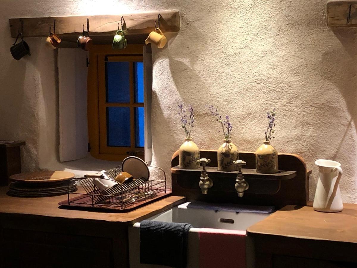 Thistle Thatch Cottage And Hot Tub - Mourne Mountains Newcastle  Ngoại thất bức ảnh