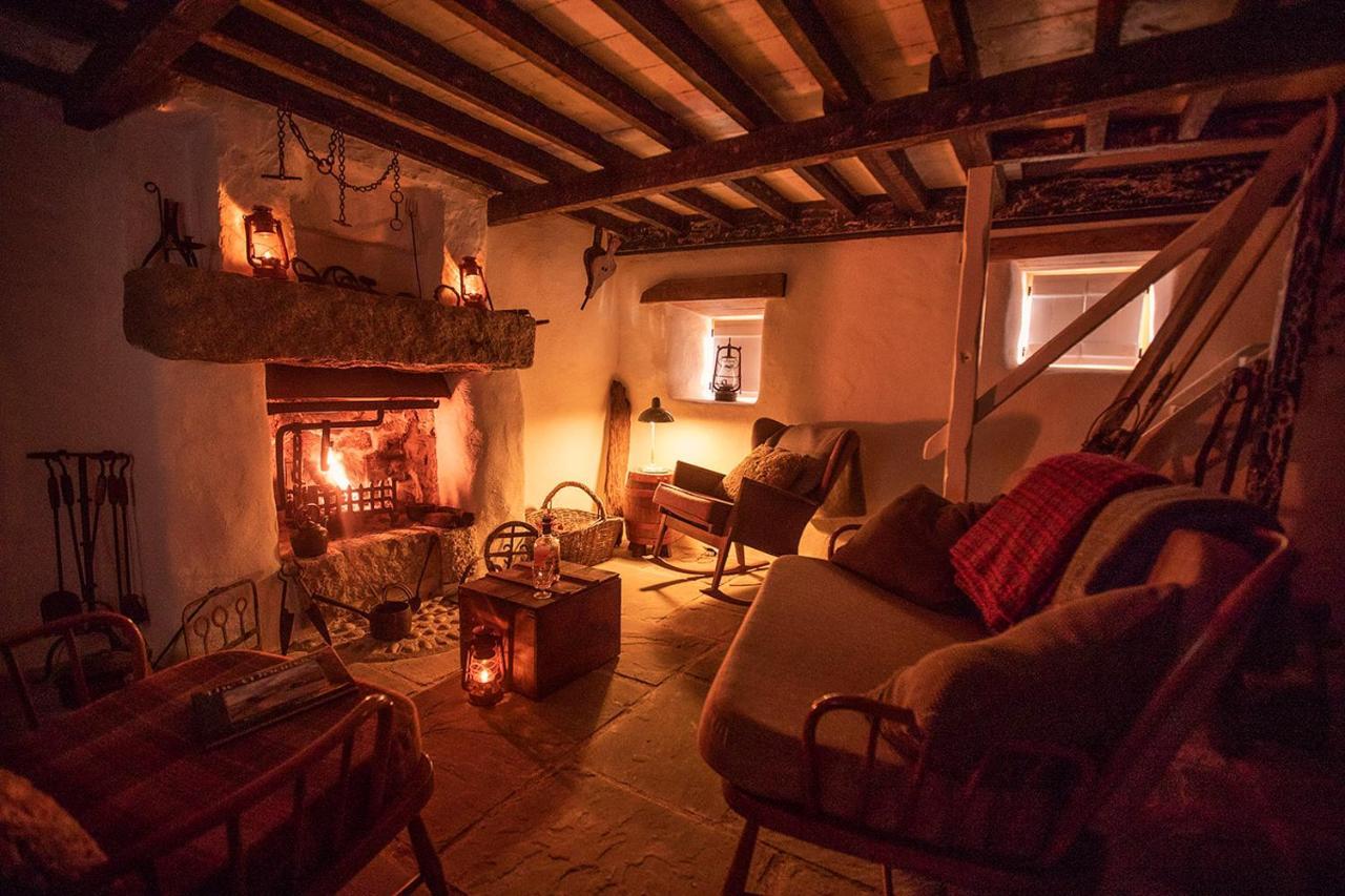 Thistle Thatch Cottage And Hot Tub - Mourne Mountains Newcastle  Ngoại thất bức ảnh